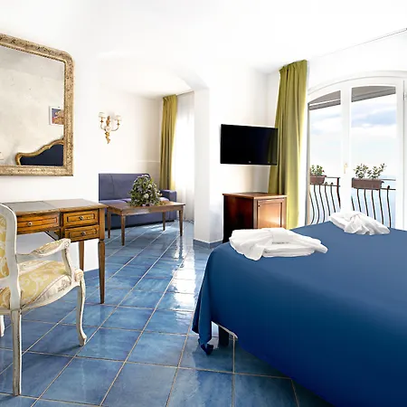 Pandora Hotel