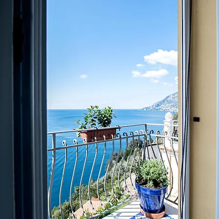 Pandora Hotel 4*