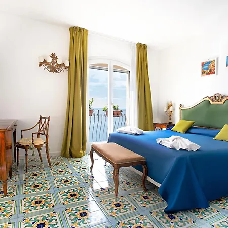 Hotel Pandora