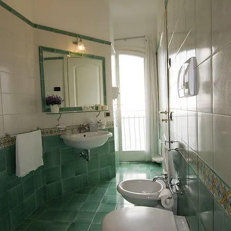 Pandora Hotell 4*