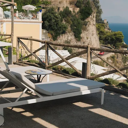 Pandora Ξενοδοχείο 4*