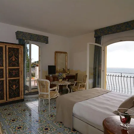 Pandora Hotel 4*