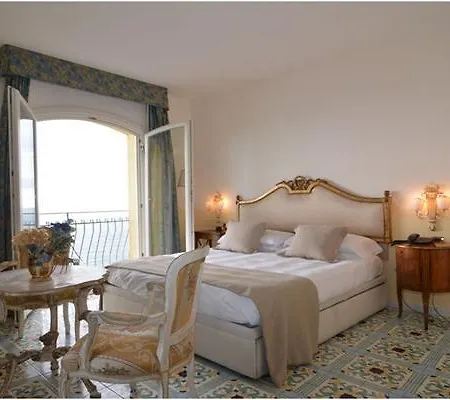 Hotel Pandora